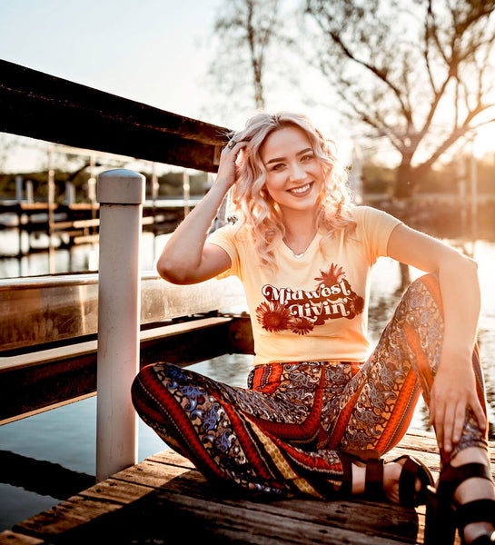 "Midwest Livin'" Women's Retro Pale Yellow Tee