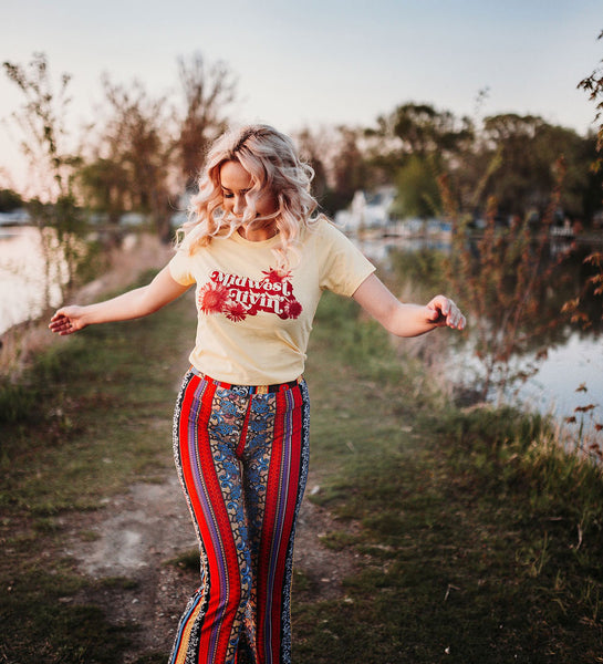 "Midwest Livin'" Women's Retro Pale Yellow Tee