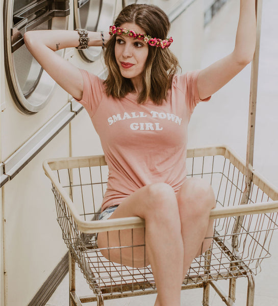 "Small Town Girl" Women's Retro Dusty Rose Tee