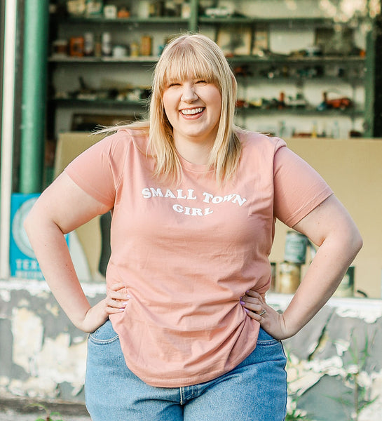 "Small Town Girl" Women's Retro Dusty Rose Tee