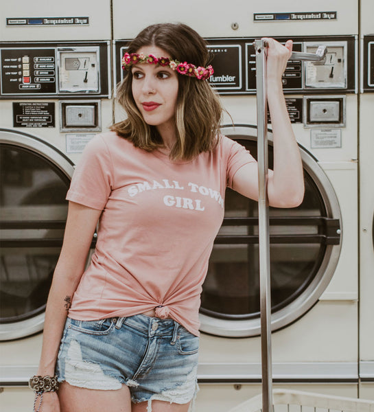 "Small Town Girl" Women's Retro Dusty Rose Tee
