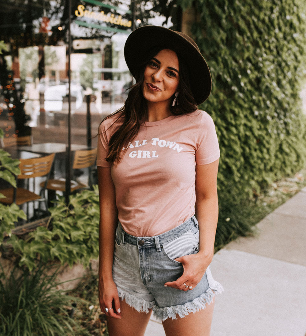 "Small Town Girl" Women's Retro Dusty Rose Tee
